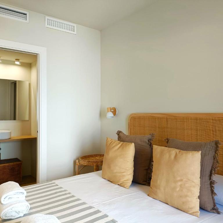 San José Suites 3 Hab, Piscina, solárium y WiFi - Three-Bedroom Vacation Home - 11
