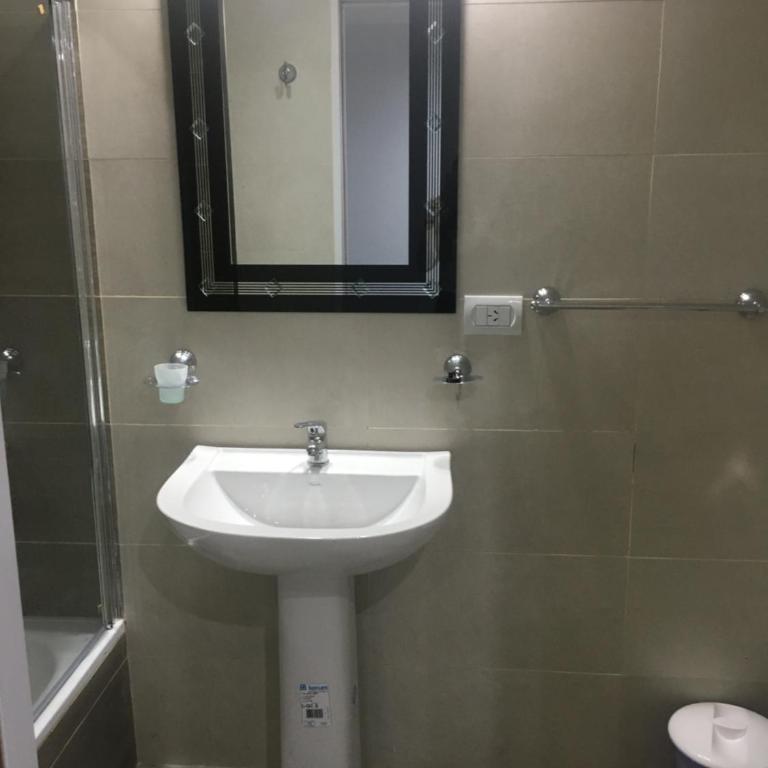 Apart Duclout Monte grande a 15 minutos del Aeropuerto Ezeiza zona Residencial - Apartamento - Planta baja - 6