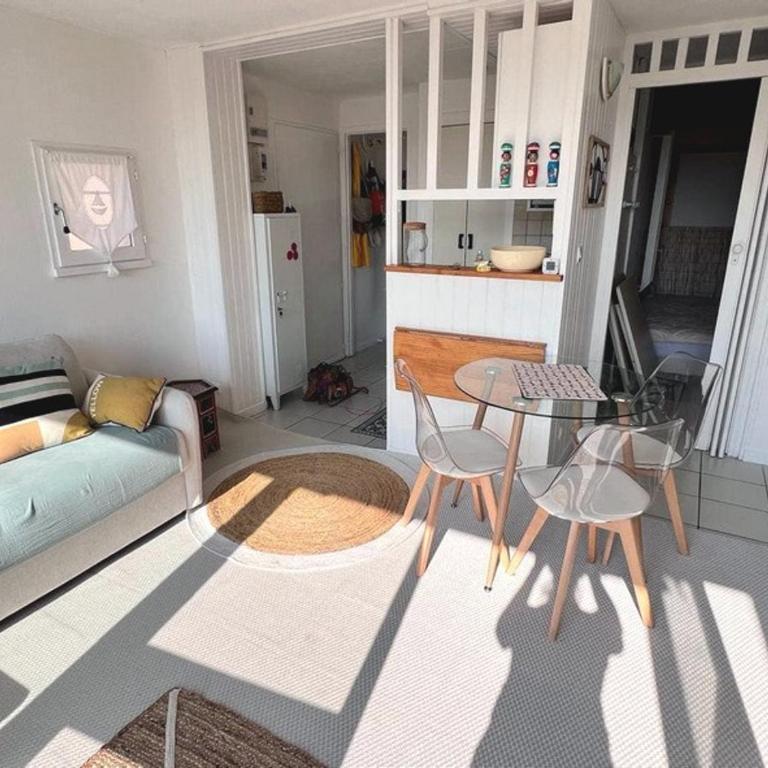 Bel appartement à Arzon avec terrasse et parking près de la plage - FR-1-639-141 - Appartement - 2