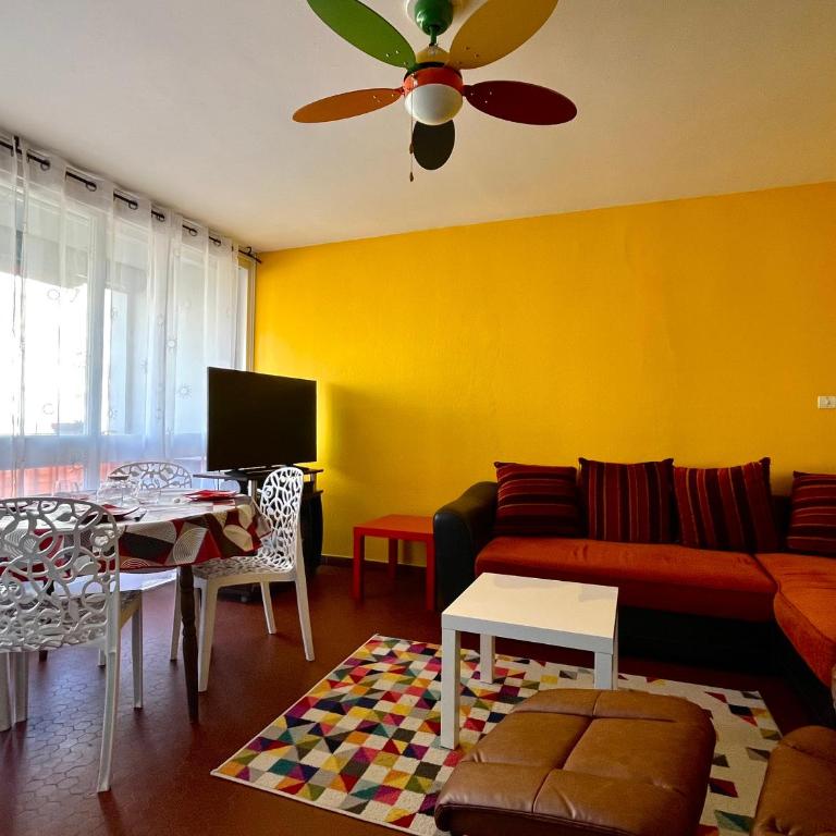 Saint-Cyprien T2, Proche Port, Parking Privé - FR-1-309-500 - Apartment - 2