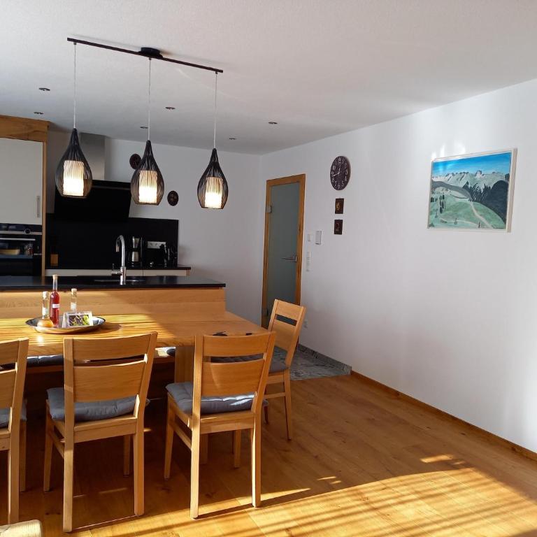 High-quality holiday apartment in Oberkrimml near waterfalls - Ferienhaus mit 3 Schlafzimmern - 12