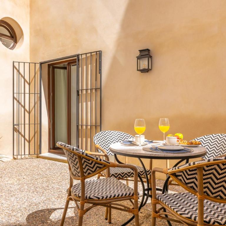 Aladro Apartamentos by Valcambre - Apartamento con terraza - 3