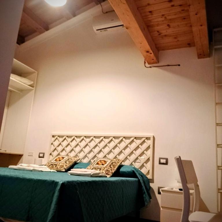 Guest House Lo specchio sul mare - Camera Matrimoniale con Balcone - 4