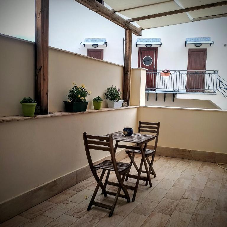 Guest House Lo specchio sul mare - Camera Matrimoniale con Terrazza - 4