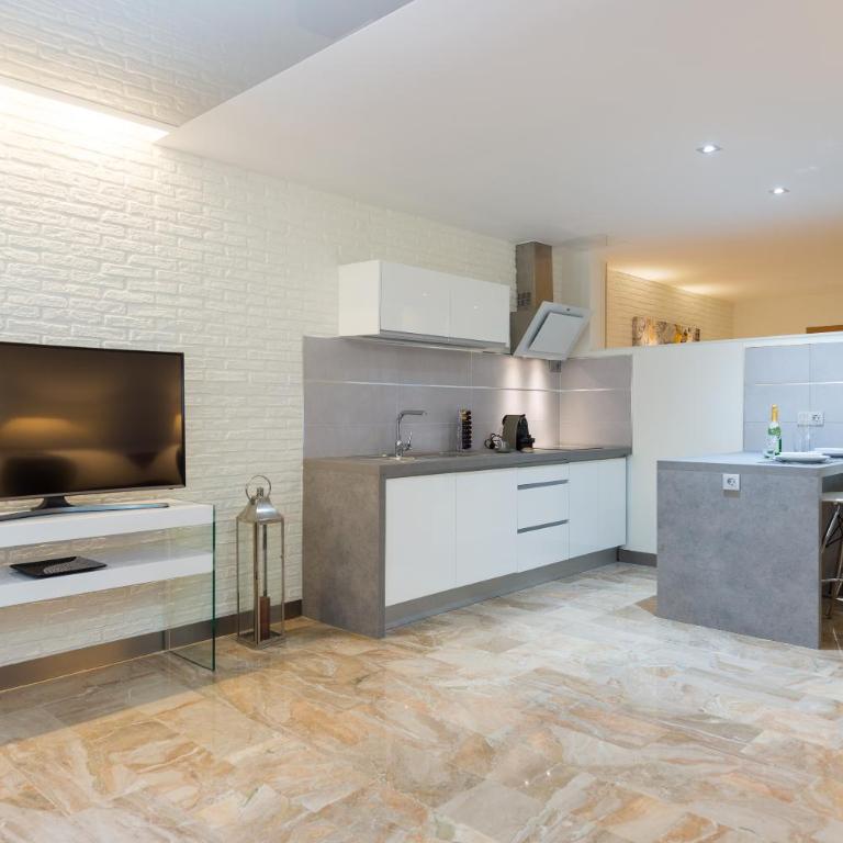 Suites Garden Loft Picasso - Loft - 15