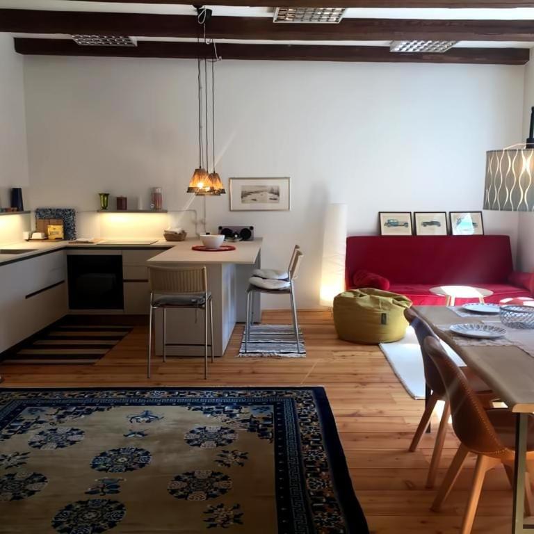 Schöne Altstadtwohnung im Herzen der Stadt - One-Bedroom Apartment - 1