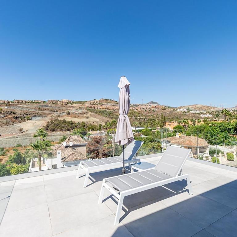 Luxury Holiday Villa with Heated Pool Open Sea Views - Villa con vistas al mar - 15