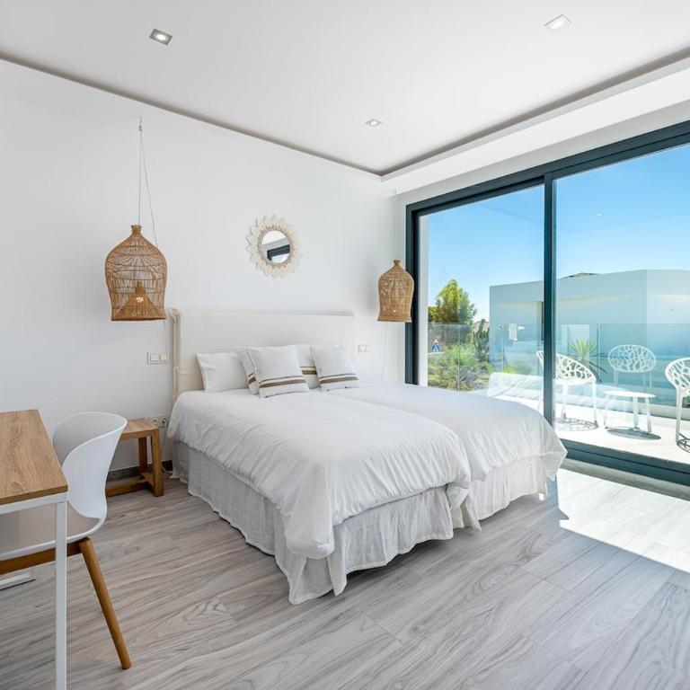 Luxury Holiday Villa with Heated Pool Open Sea Views - Villa con vistas al mar - 10