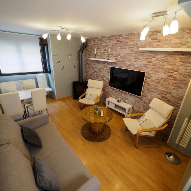 El Capricho en Aínsa - Two-Bedroom Standard Apartment - 76