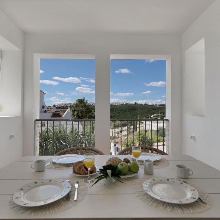 Palm Beach Residency - Beachside with Free Parking - Apartamento de 2 dormitorios con terraza y vistas al mar - 29