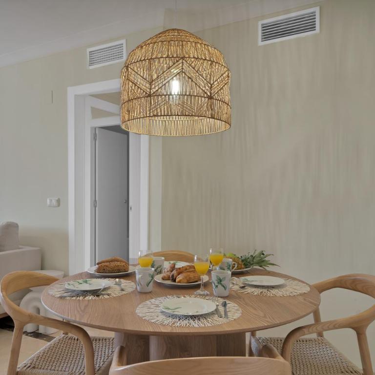 Palm Beach Residency - Beachside with Free Parking - Apartamento de 2 dormitorios con terraza y vistas al mar - 14
