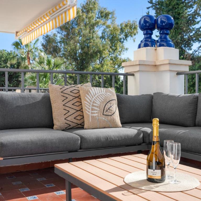 2 bdr apartment next to the beach in Puerto Banús - Apartamento de 2 dormitorios - 15