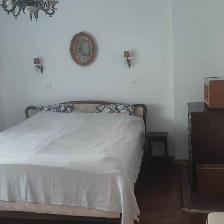 Hyde park apartment - Two-Bedroom Apartment - 4