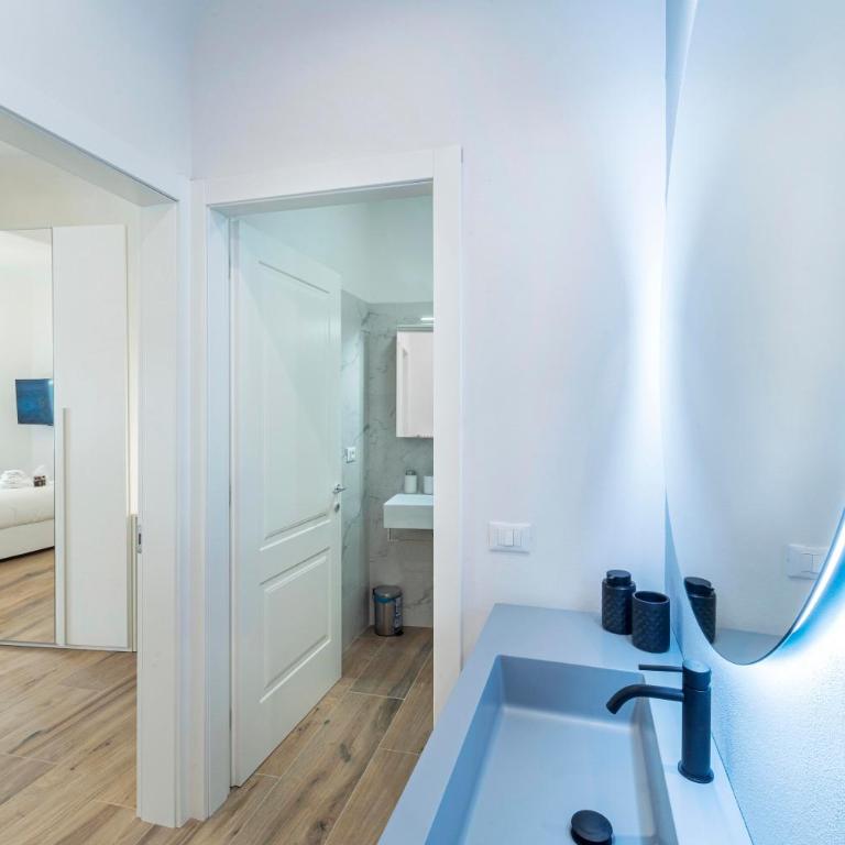 UNYCA - Florence Elegant Three-Bedroom Apartment - Suite Appartamento con 3 Camere da Letto - 16