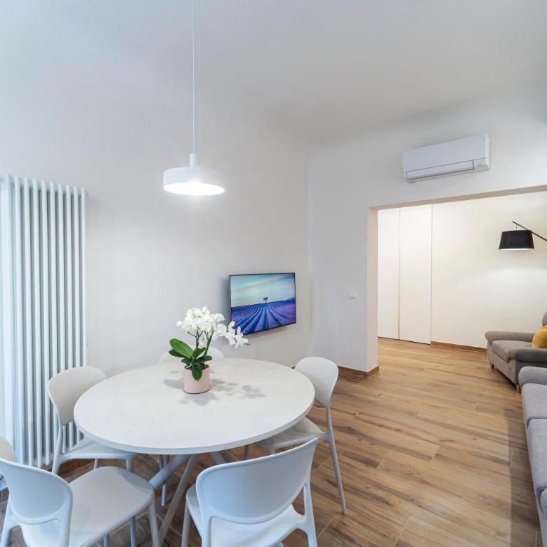 UNYCA - Florence Elegant Three-Bedroom Apartment - Suite Appartamento con 3 Camere da Letto - 6