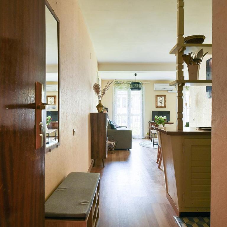 Charmant T1 Bis Idéalement situé au pied des thermes Amélie-les-bains - Appartement - 2