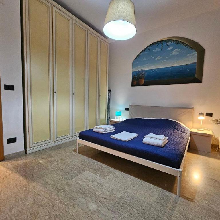 La Finestra Sul Porto by Holiday World - Two-Bedroom Apartment - 1
