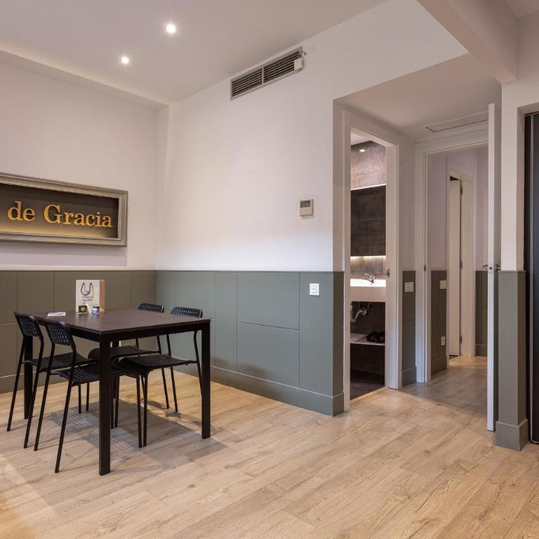 Enjoybcn Patio de Gala - Superior Apartment - 16