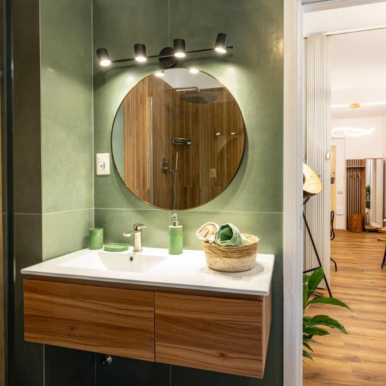 Olive Whisper Rome Garden and Sauna - One-Bedroom Apartment - 16