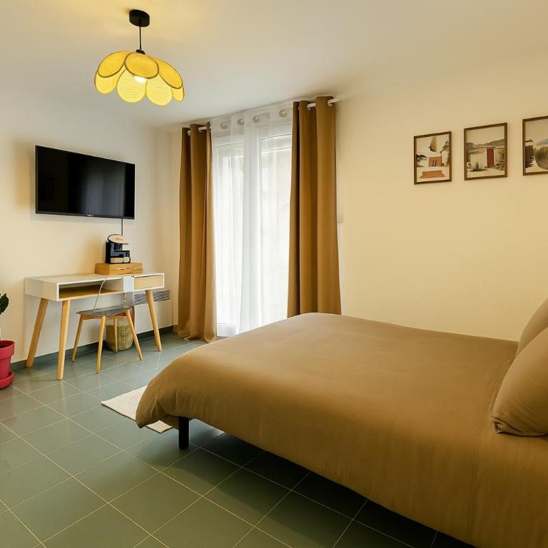 Studio lumineux 25m2 , 2min métro Compans, Wifi Fibre et entrée autonome - Apartment mit 1 Schlafzimmer - 5