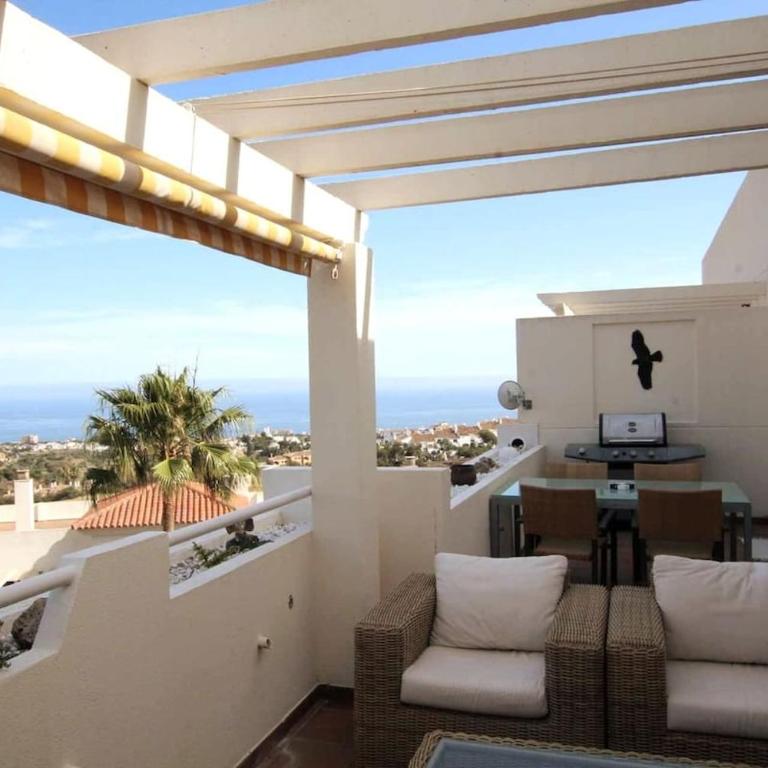 Penthouse with 3 terraces and sea view - Apartamento de 2 dormitorios con balcón y vistas al mar - 1