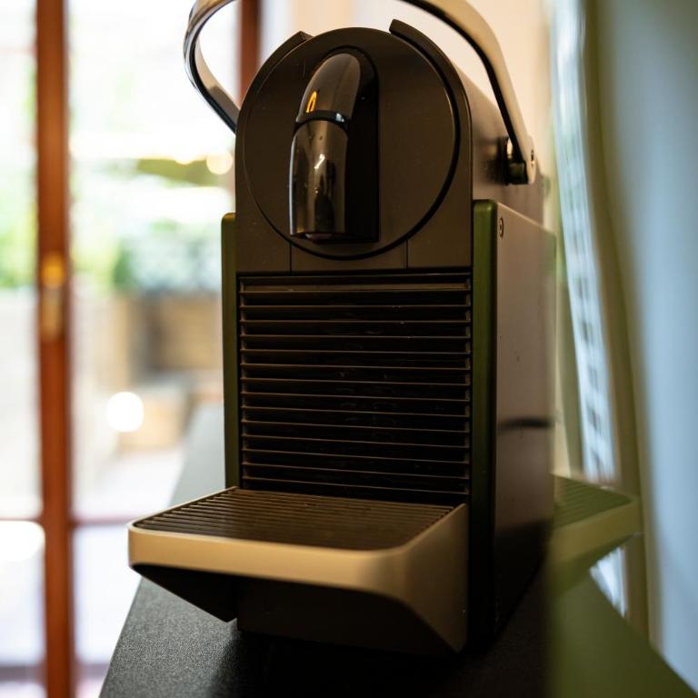 Olive Whisper Rome Garden and Sauna - One-Bedroom Apartment - 32