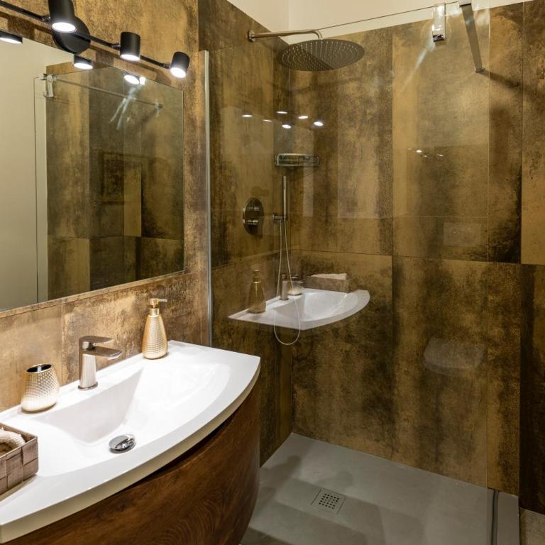 Olive Whisper Rome Garden and Sauna - One-Bedroom Apartment - 20