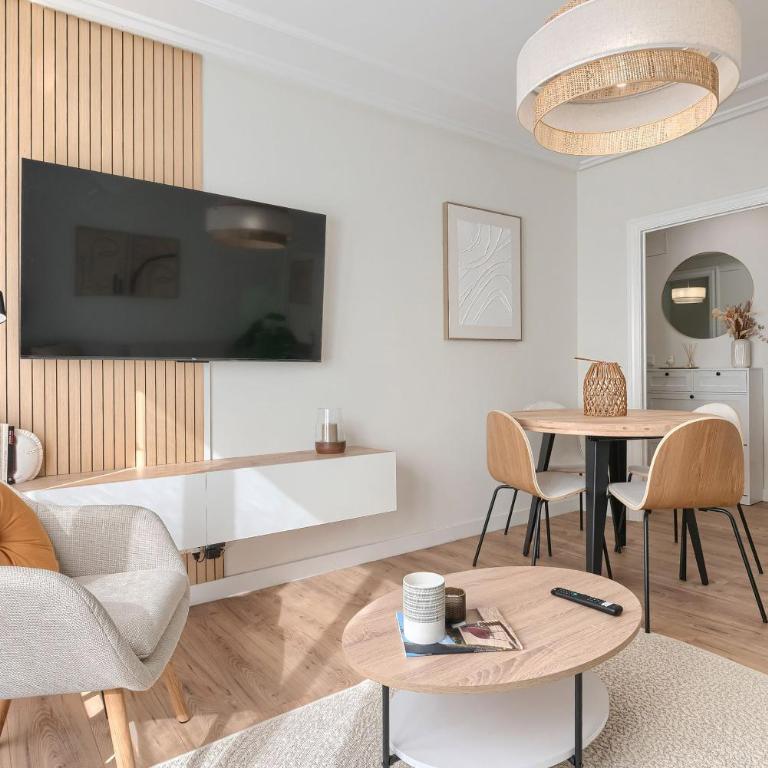 VT reformado y acogedor en zona residencial tranquila - Three-Bedroom Apartment - 4