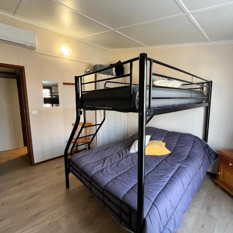 Agréable Maison clôturée climatisée DOMAINE TAMARIS, 3 chambres, 6 couchages, Wifi, Accès piscines payant, PORTIRAGNES PLAGE LRTAMV12 - Maison 3 Chambres - 6