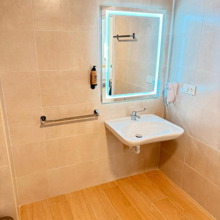 Ola Málaga - Family Suite - 4