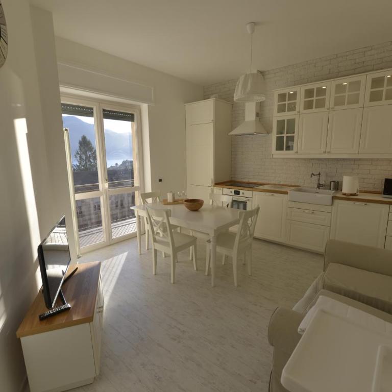 Casa Stefano - WelcHome - Apartment with Lake View - 8