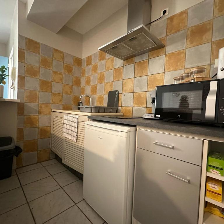 Studio de 30 m2 centre-ville NARBONNE - Apartment mit 1 Schlafzimmer - 13