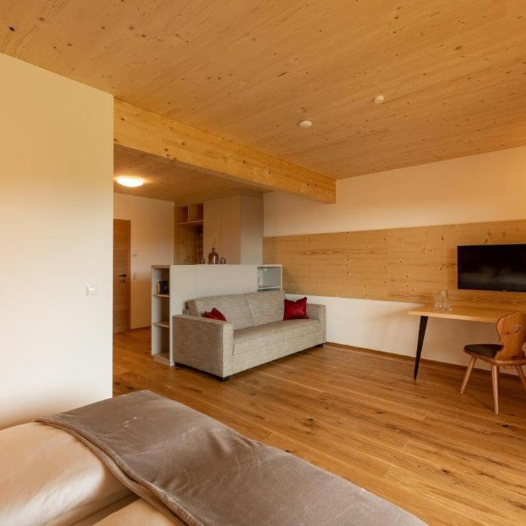 Pircherhof - Adults Only am Biobauernhof - Deluxe Doppelzimmer - 8