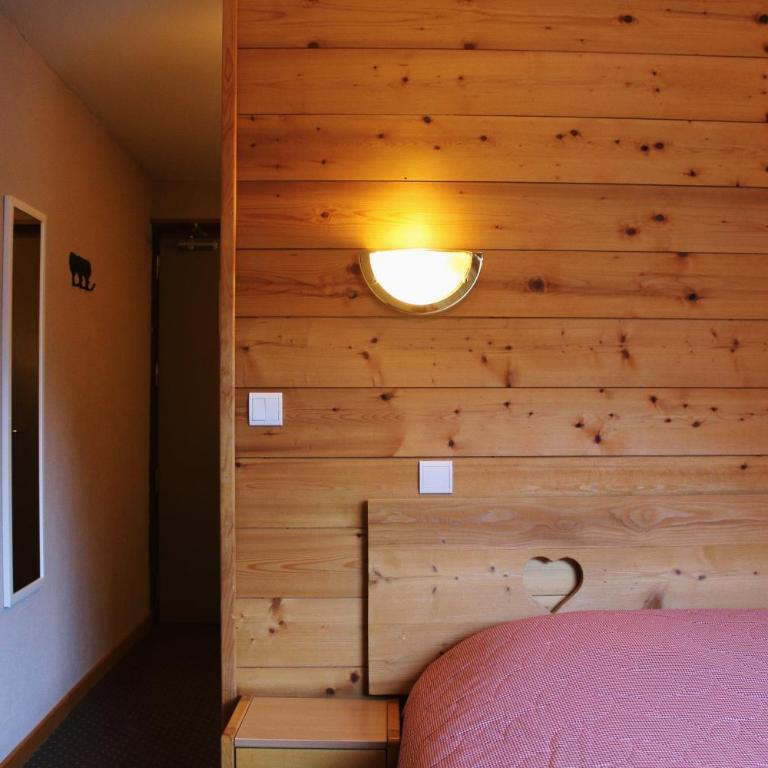 Le Roitelet - Chambre Quadruple Supérieure avec Balcon - 17