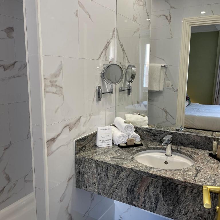 Maison LUTETIA R - Chambre Triple - 7