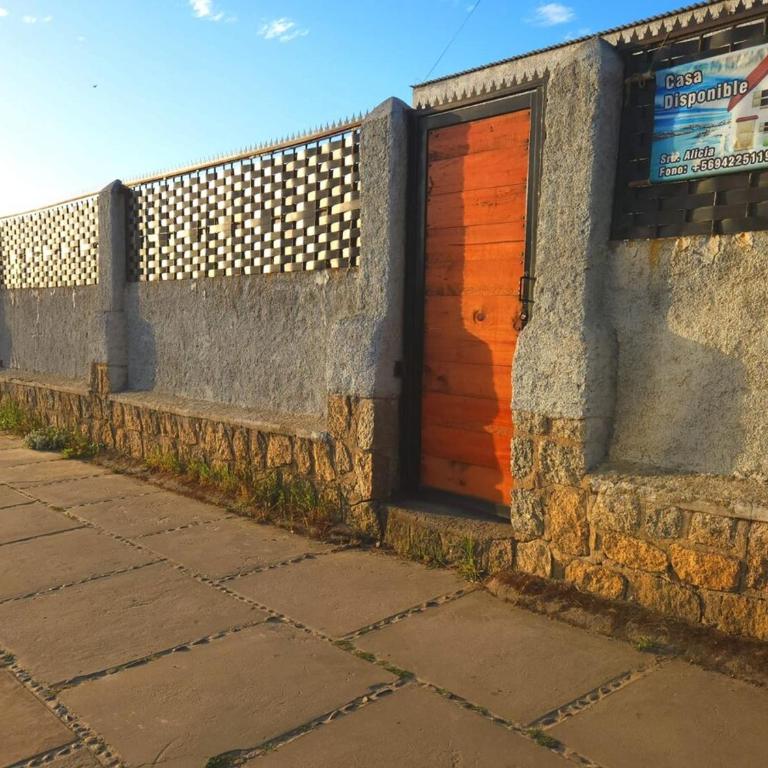 Casa a metros de Playa Principal - Three-Bedroom House - 7