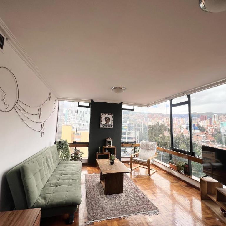 Soleado departamento con vistas hermosas Sopocachi - Apartamento de 2 dormitorios con vistas a la ciudad - 28