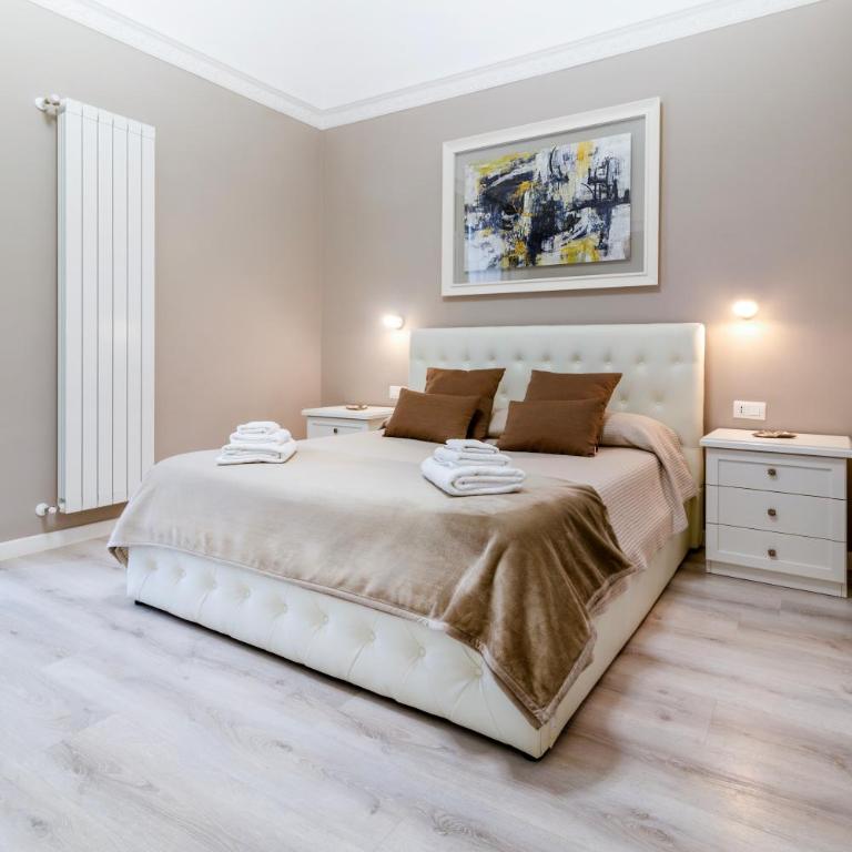Heart City Rooms - Deluxe Room - 2