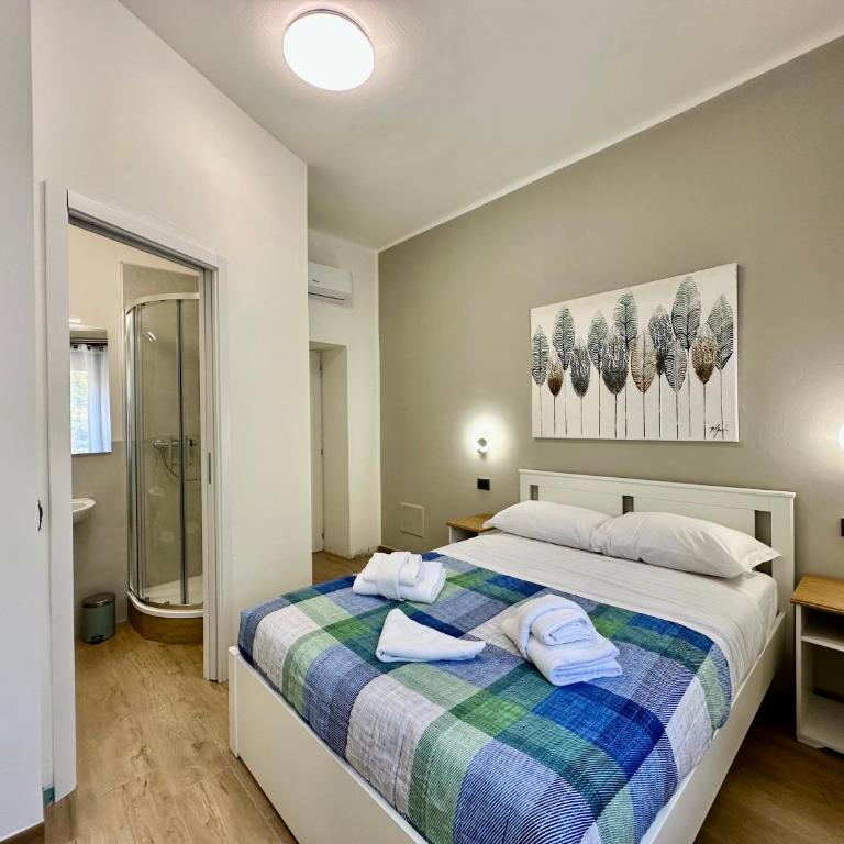 Opera Suites - Economy Double Room - 1