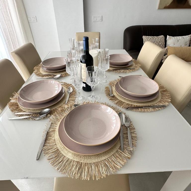 Pedro Antonio Style -1912- - Three-Bedroom Apartment - 6