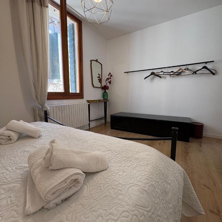 Loggia Rialto Apartments - Apartment with Terrace - 22