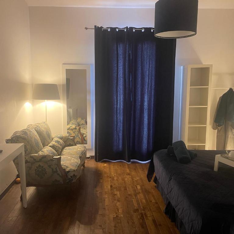Chambre d'Hôtes la Familia - Chambre Double avec Balcon - 8