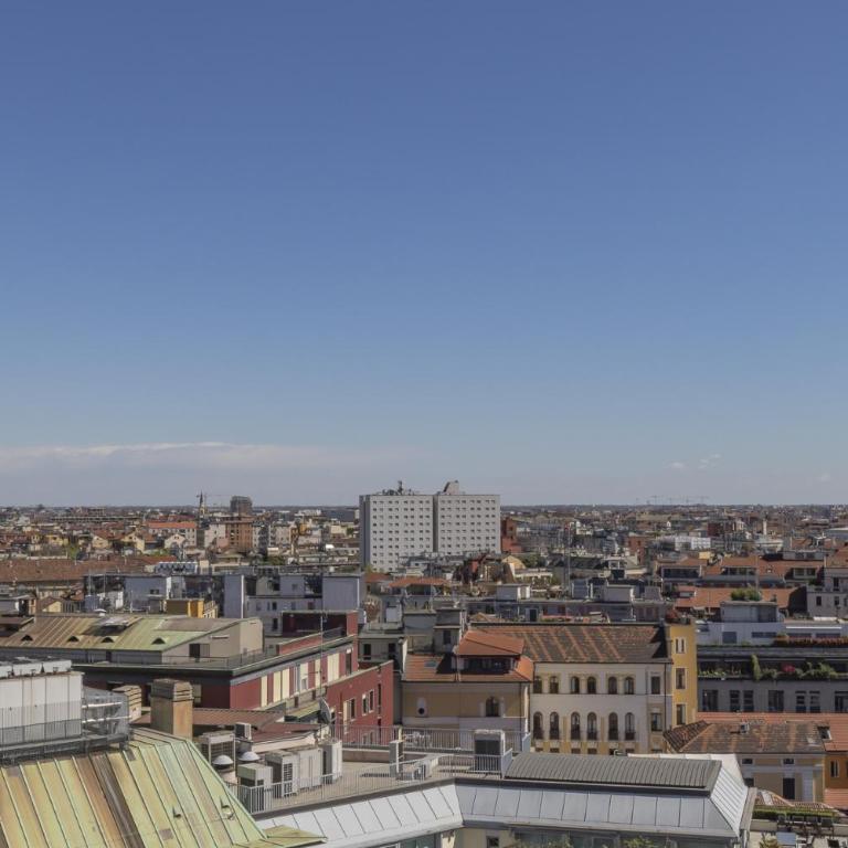 San Babila Duomo View with Shared Rooftop Terrace - Appartamento con 1 Camera da Letto - 59