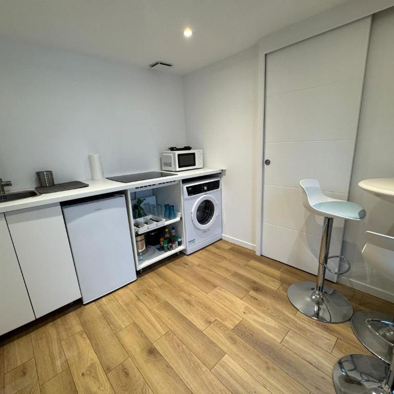 2 Twenty Fort Studio with pool Lyon - Apartamento de 1 dormitorio - 8