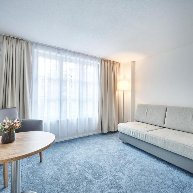 Aparthotel Krone - Self Check-In - Old Town Apartment - Wheelchair accessible - 11 - 5
