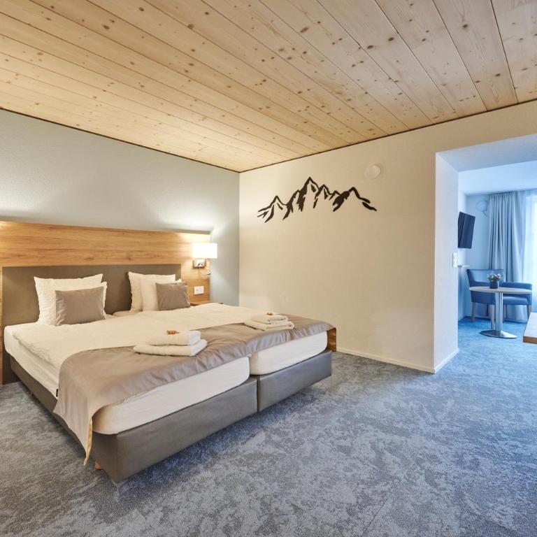 Aparthotel Krone - Self Check-In - Old Town Apartment - Wheelchair accessible - 11 - 4