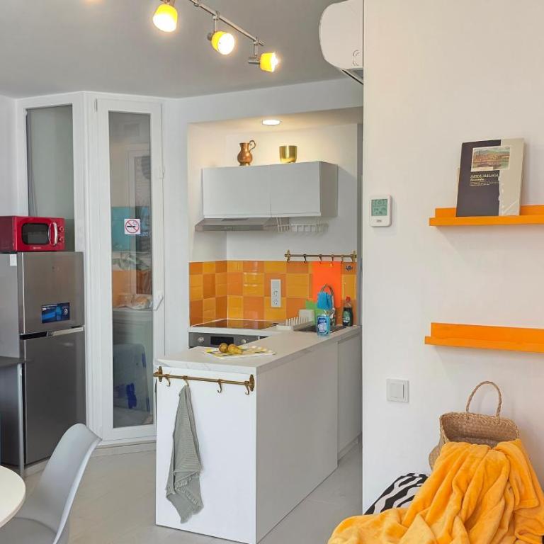 Picasso Huelin Malaga 250m from beach - Apartamento de 2 dormitorios - 32
