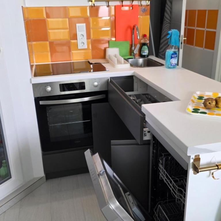 Picasso Huelin Malaga 250m from beach - Apartamento de 2 dormitorios - 3