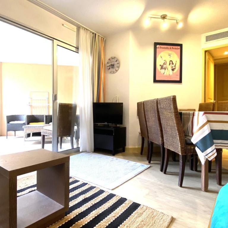 Bel appartement avec grande terrasse à 50m de la plage - Appartement 2 Chambres - 5