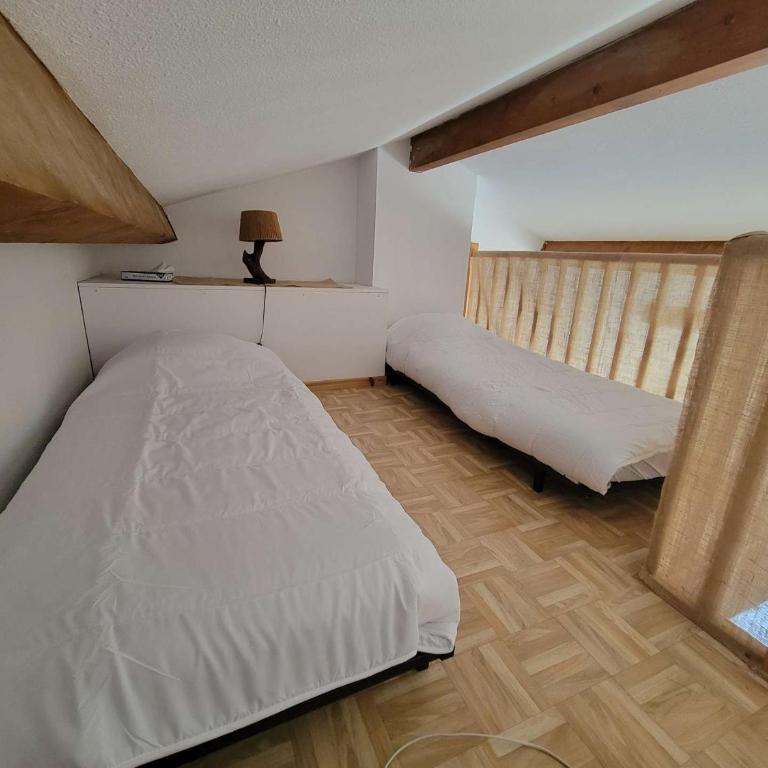 Maison de vacances, sejour cuisine climatisation, residence MAS DE LA PLAGE 1, terrasse Sud degagee 4 couchages Portiragnes LRMP77 - Maison 2 Chambres - 5